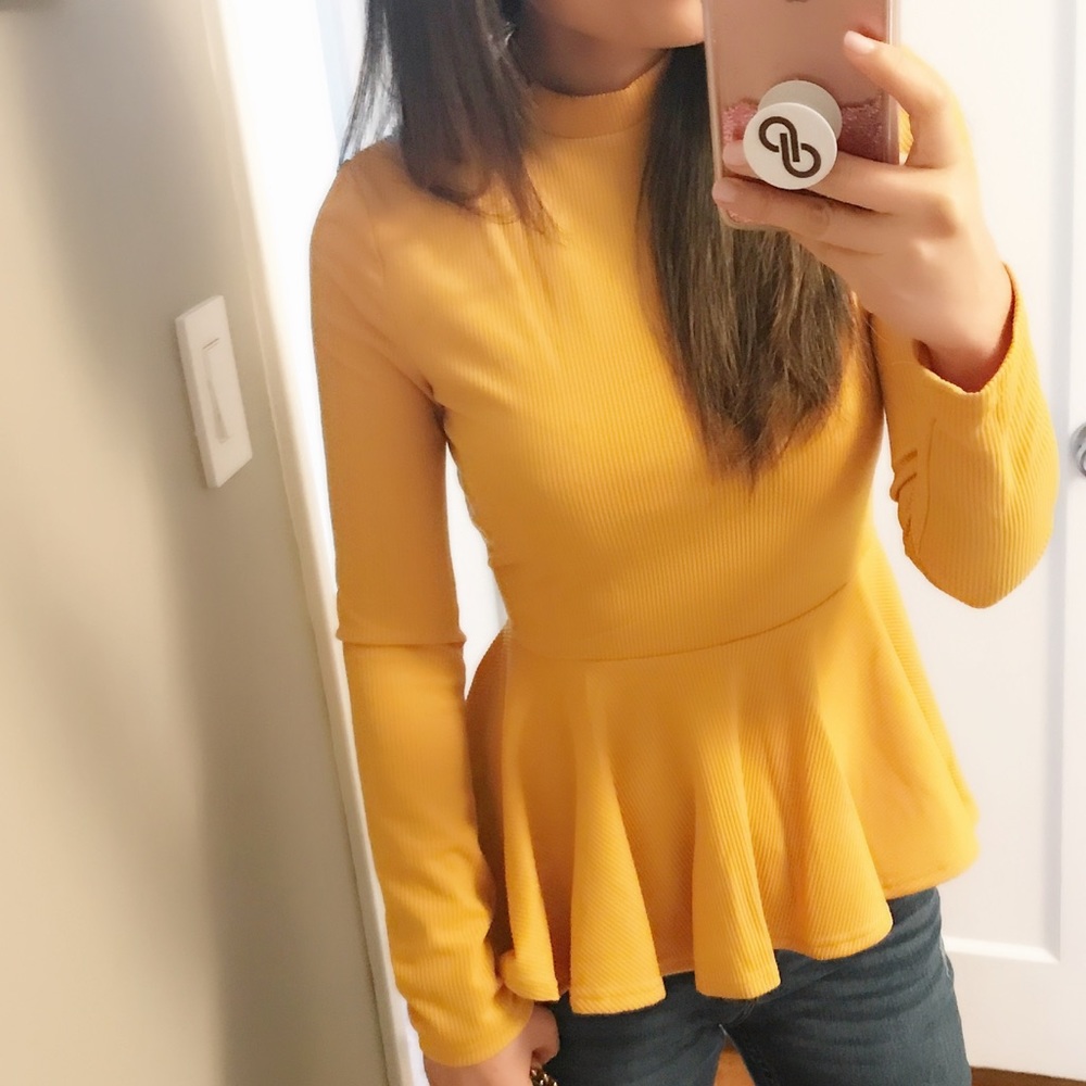 *ONE LEFT* Kylie Peplum Top - Picture 2 of 3